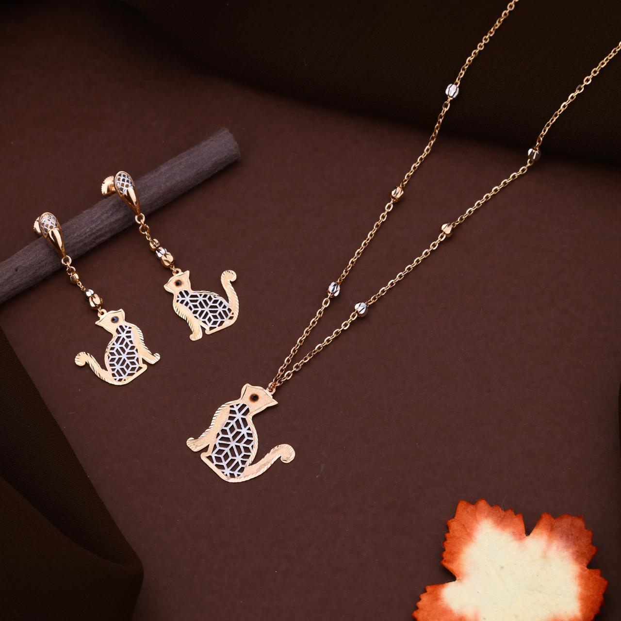 Italian Cat Neck Piece