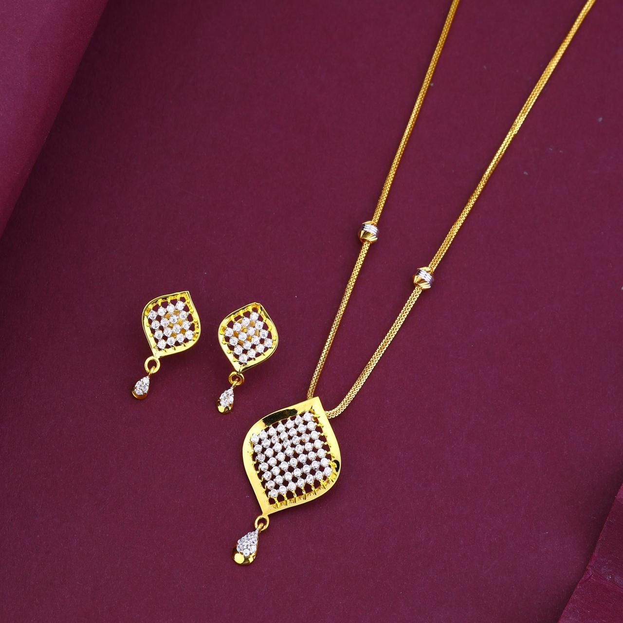 Golden Mirage Pendant Set