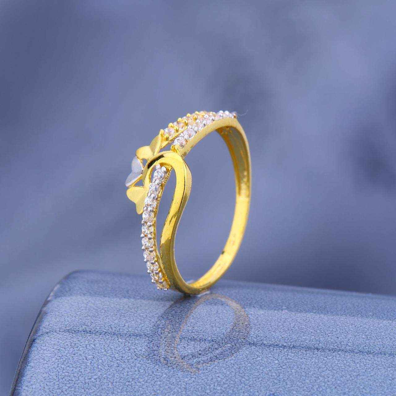 Subtle Luxe Gold Ring