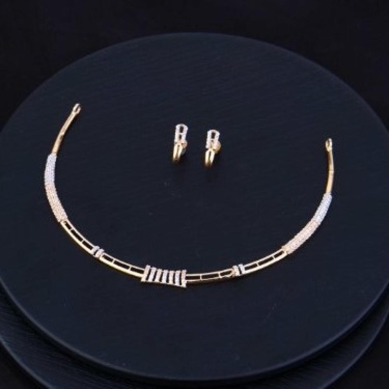 Clover Bloom Dual-tone Cz Necklace Set