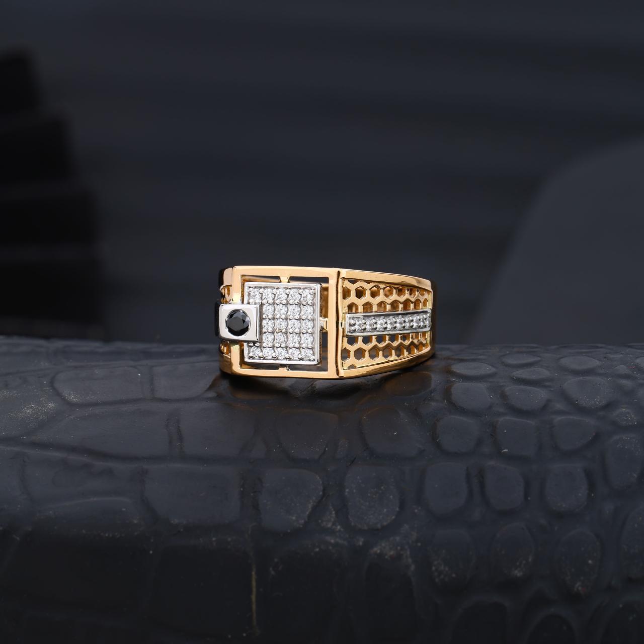 Honeycomb Belt Signet Ring | Satva Gold