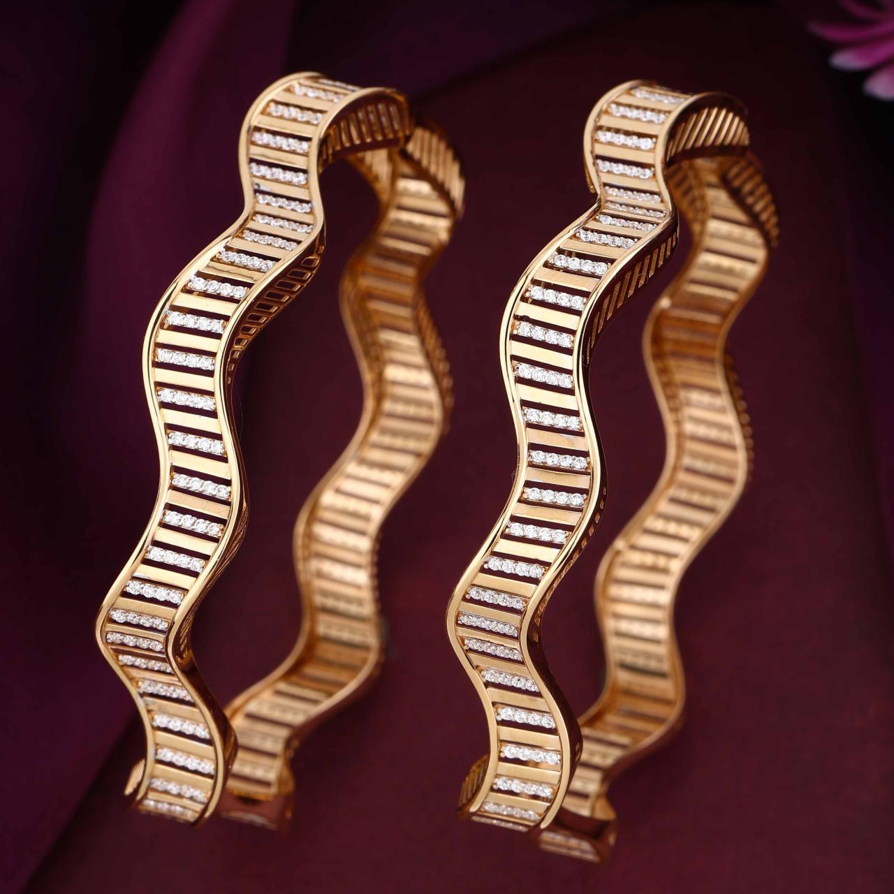 The Serpentine Wave Gold Bangle Set