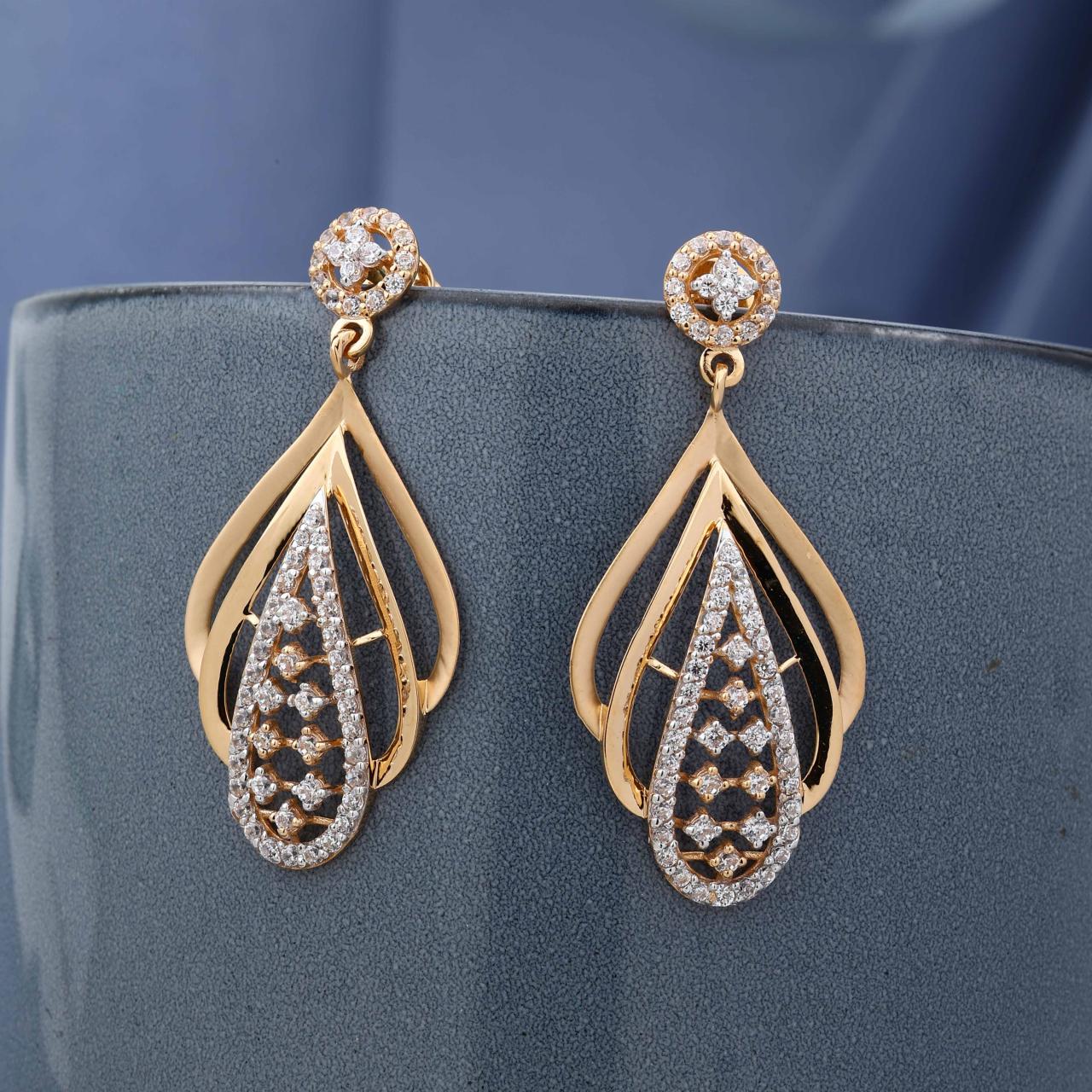 Elegant Gold Teardrop Earrings