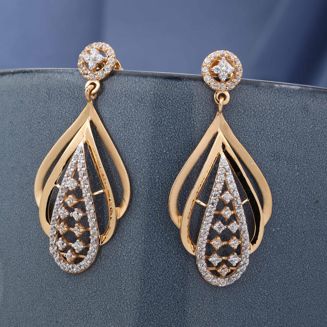 Elegant Gold Teardrop Earrings