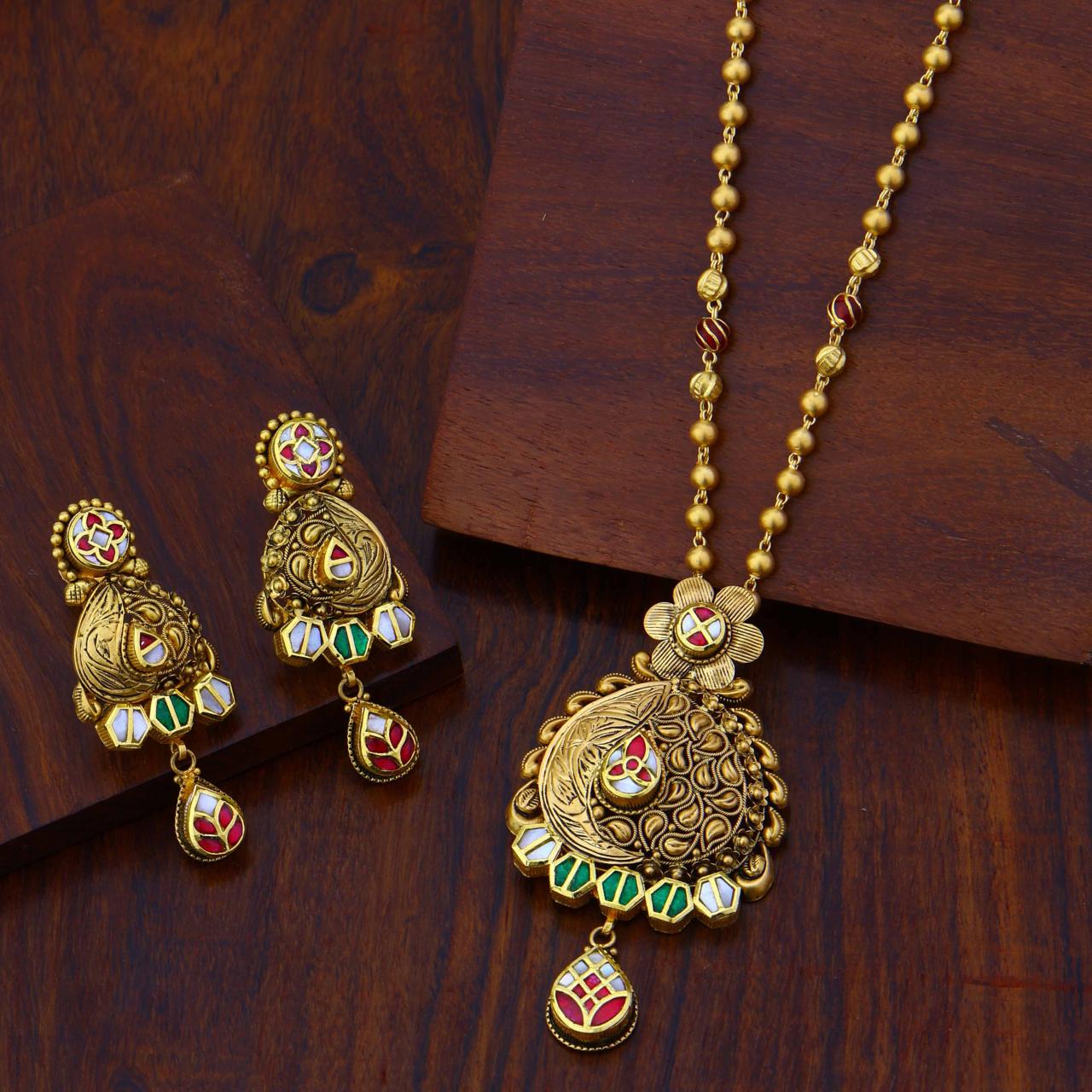 Antique Chain Pendent Set