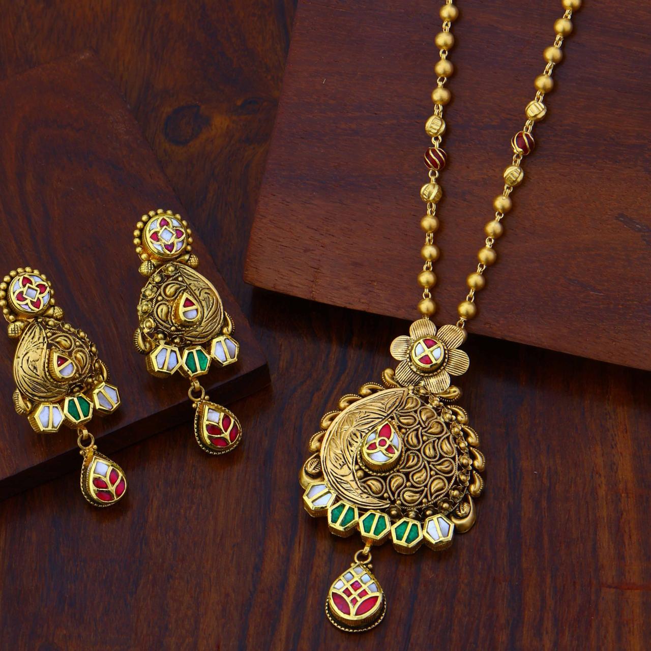 Antique Chain Pendent Set