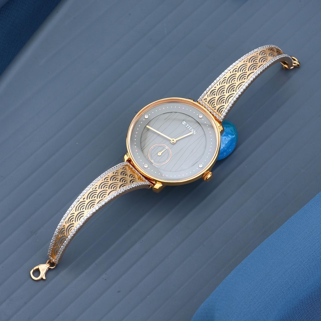 Titan Ladies Watch (RLW18-164)