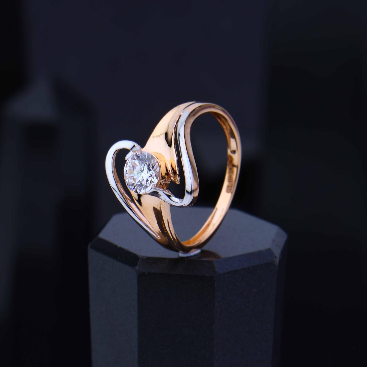Dual Tone Heart Curve Solitaire Ring