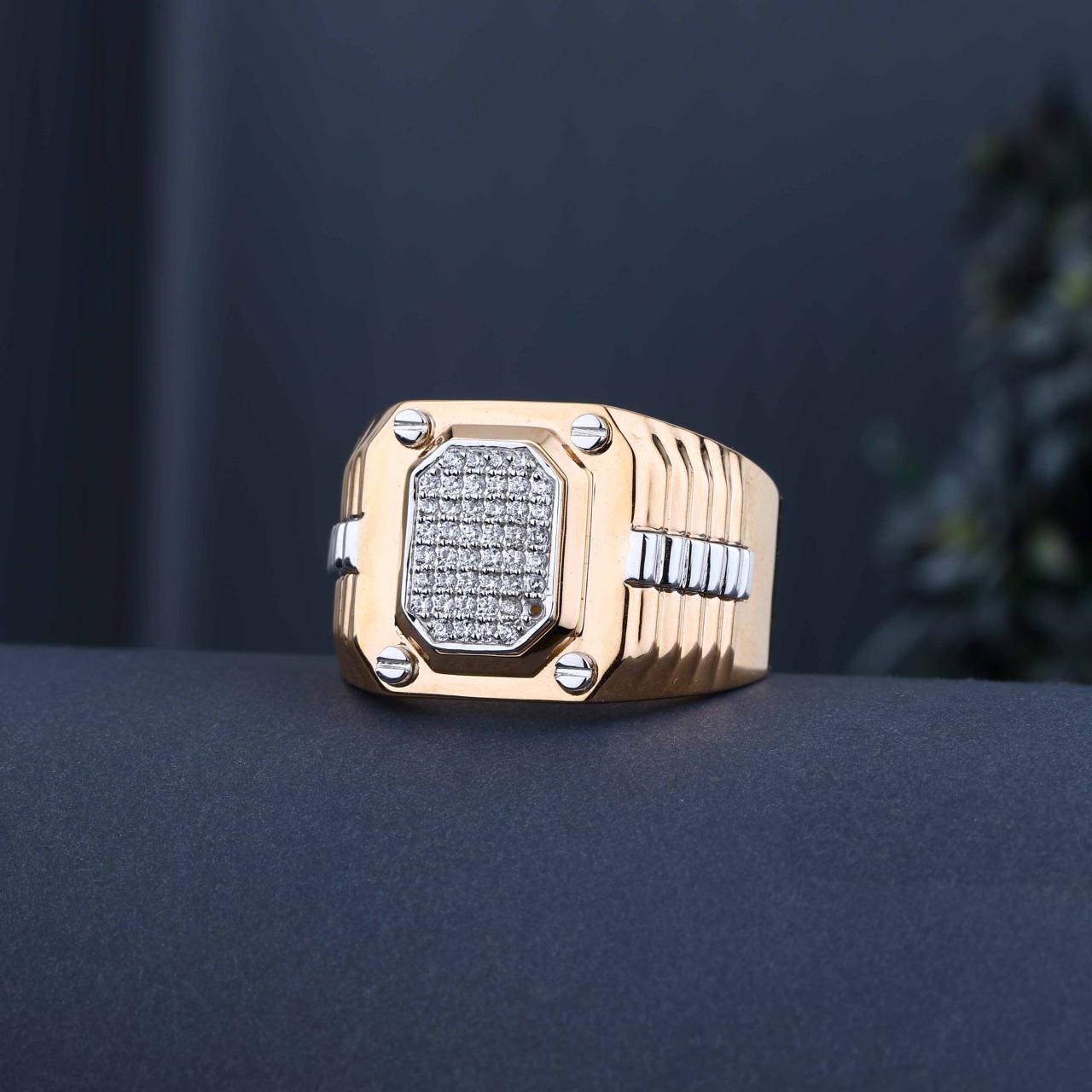 : Diamond Cluster Statement Ring