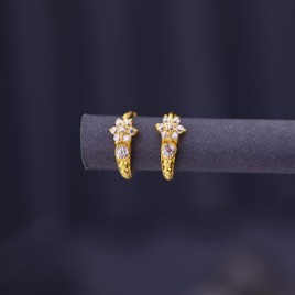 Lightweight gold stud earrings, Rakshabandhan gift under Rs 10,000, Satva Gold